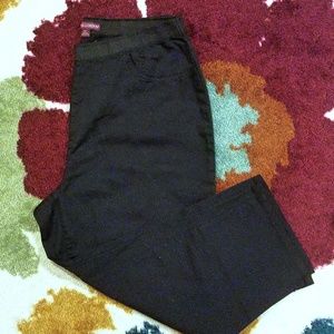 NEW Cropped Black Capri Pants Plus 14W